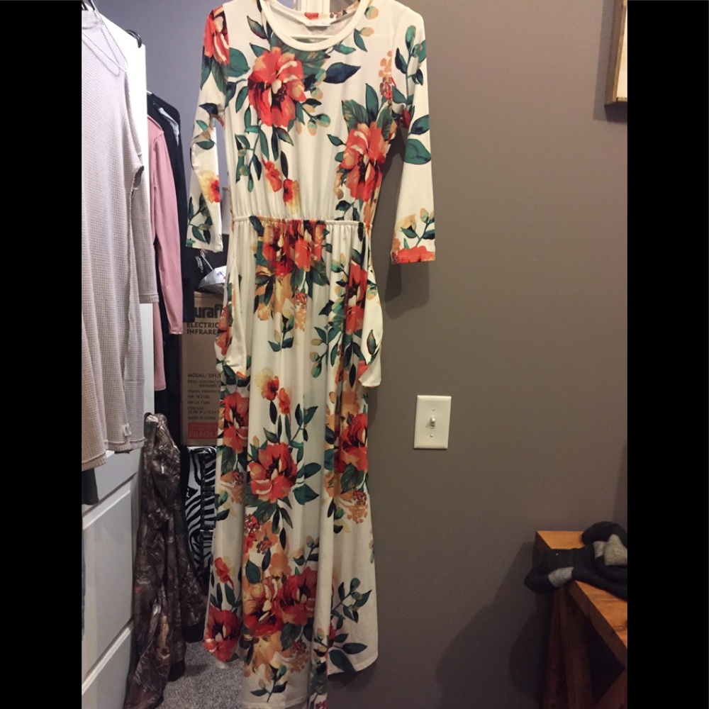 Floral maxi dress SMALL